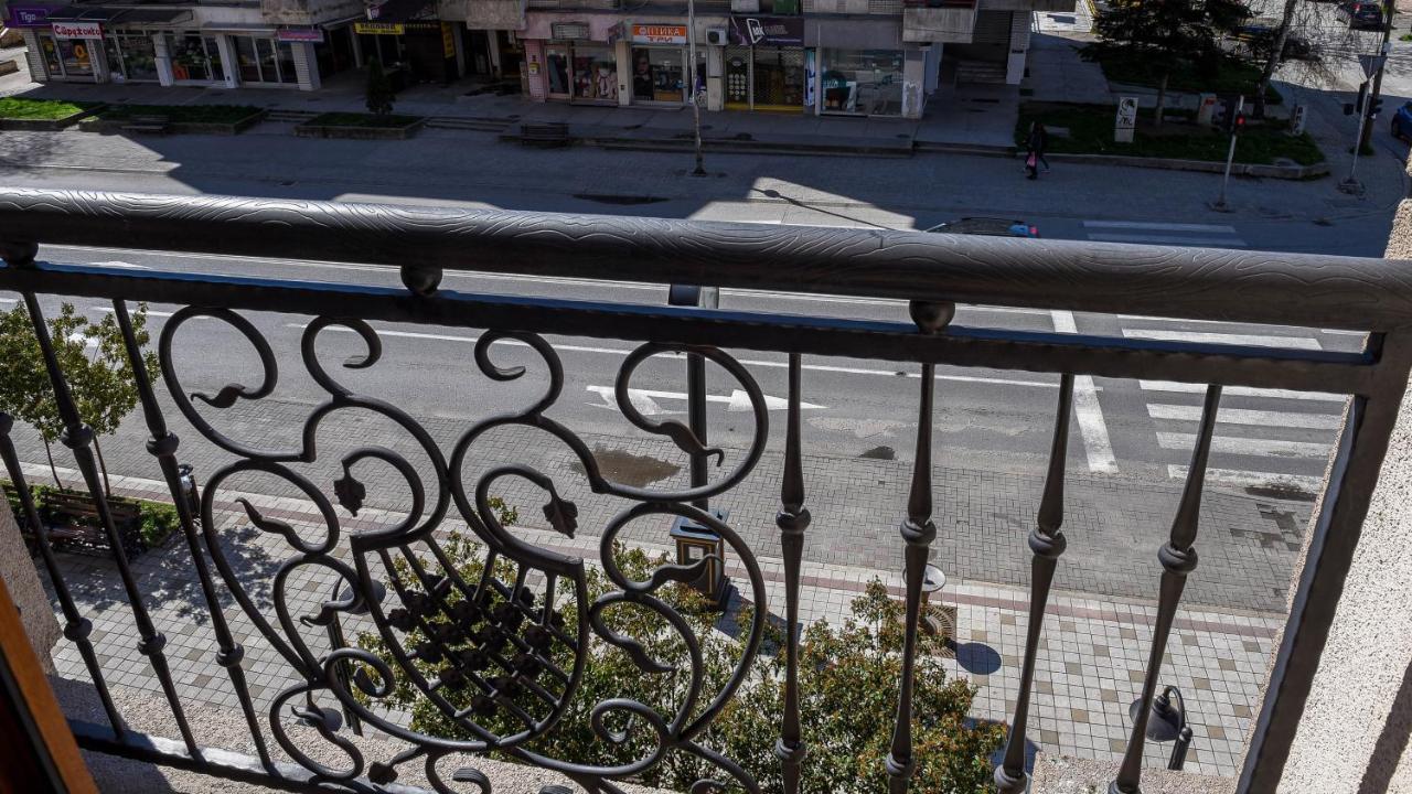 Flatiron Apartments Скопие Екстериор снимка