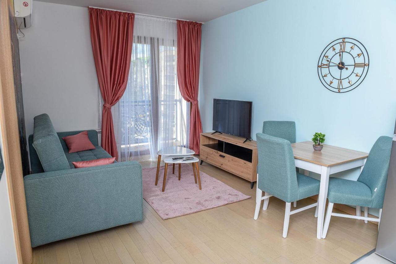 Flatiron Apartments Скопие Екстериор снимка