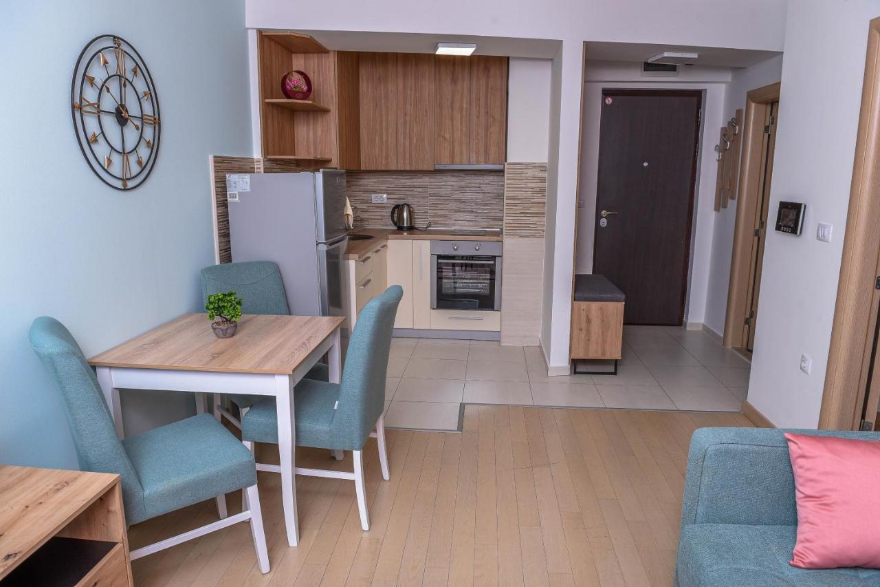 Flatiron Apartments Скопие Екстериор снимка