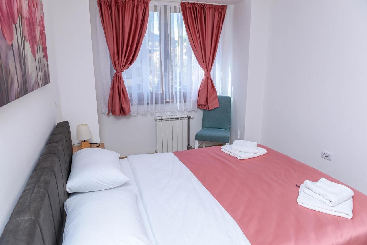 Flatiron Apartments Скопие Екстериор снимка