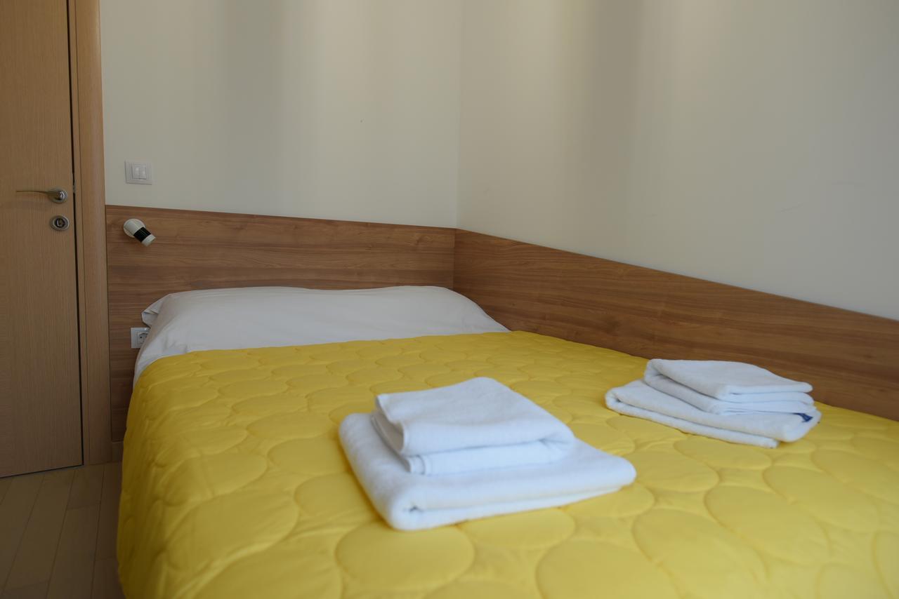 Flatiron Apartments Скопие Екстериор снимка