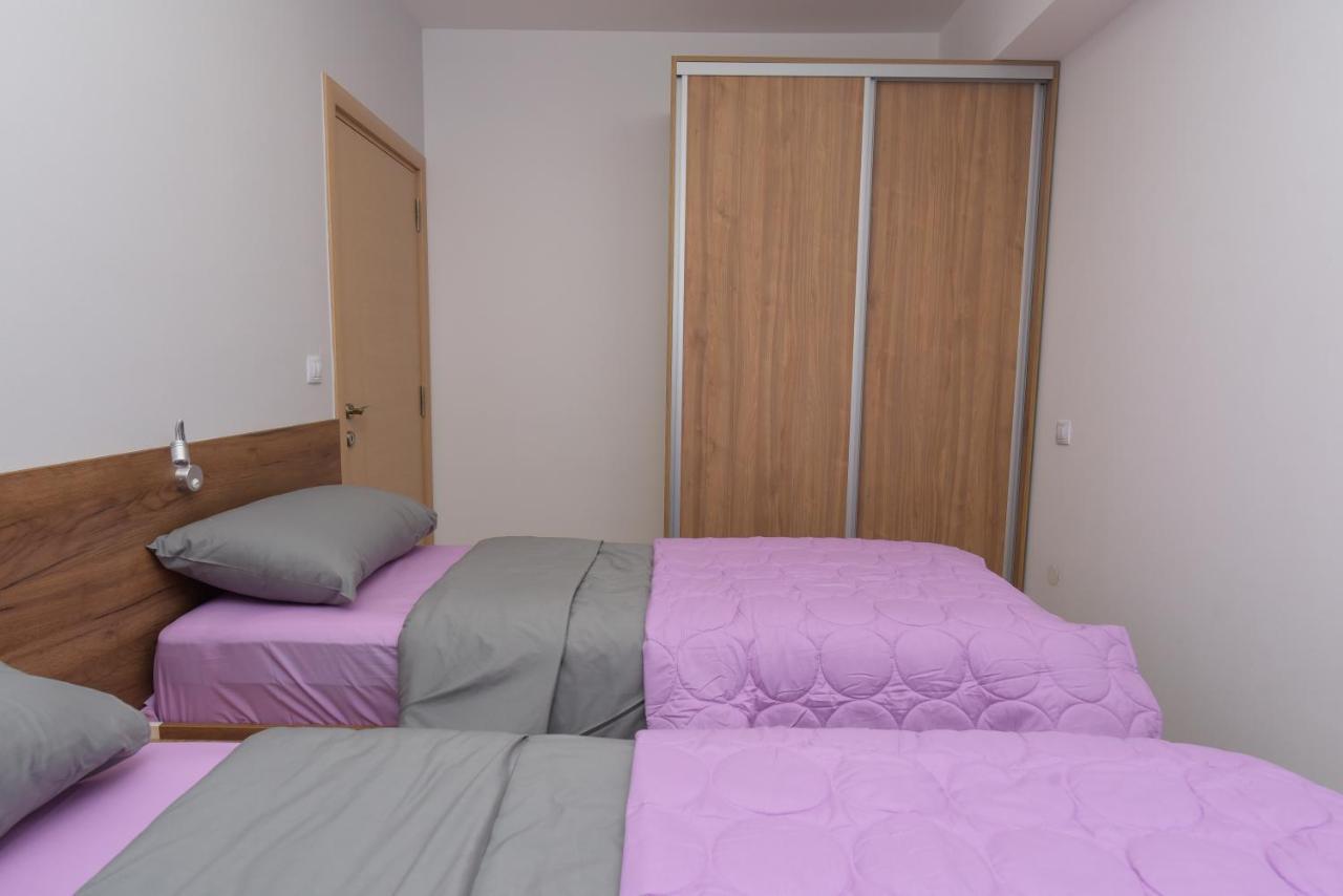 Flatiron Apartments Скопие Екстериор снимка