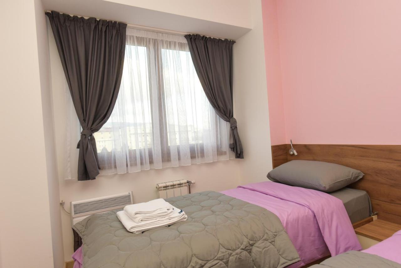 Flatiron Apartments Скопие Екстериор снимка