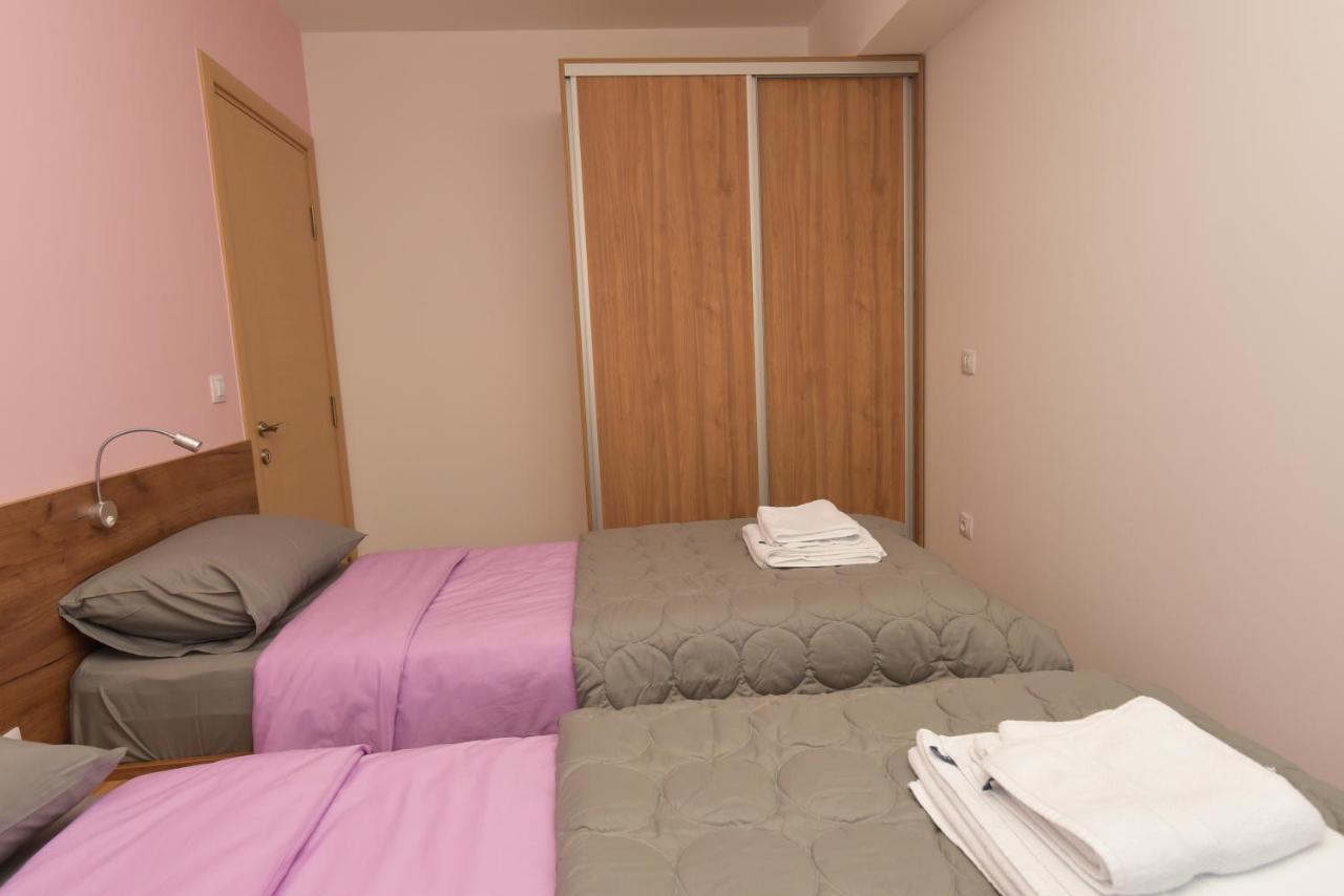 Flatiron Apartments Скопие Екстериор снимка