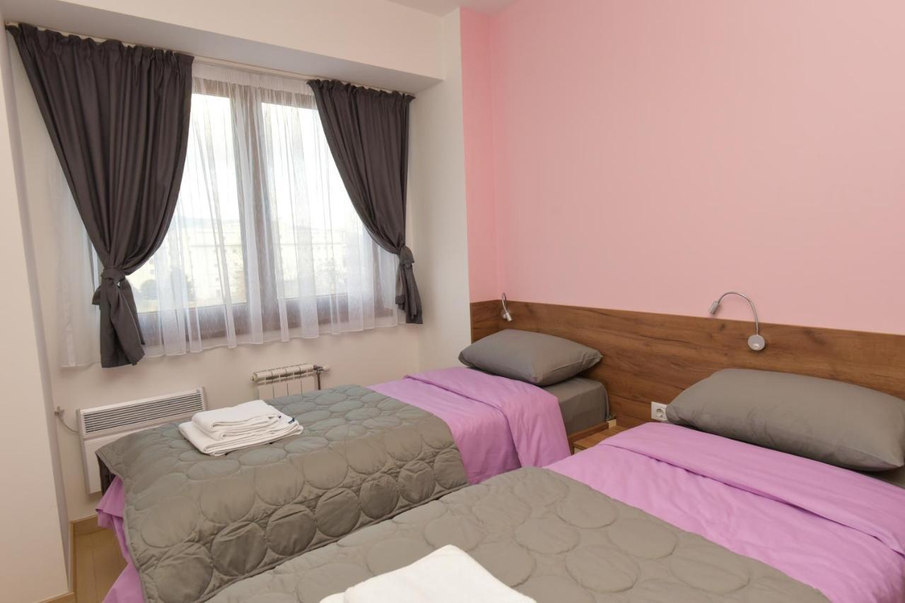 Flatiron Apartments Скопие Екстериор снимка